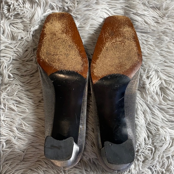 Stuart Weitzman vintage Leah pewter pump size 8.5 - Picture 6 of 8